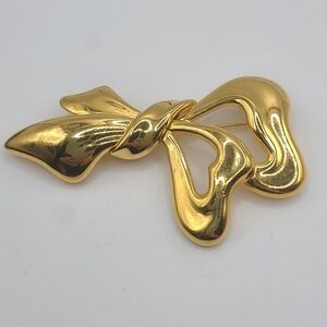 Vintage Monet Bow Brooch Gold‎ Tone Signed